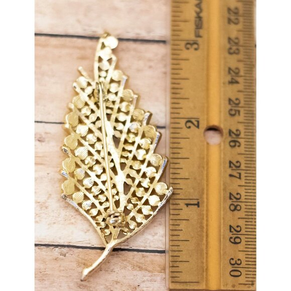 Vintage Art Nouveau Intricate Leaf Light Gold Tone Brooch - X23 - Picture 2 of 2